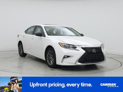 White 2018 Lexus ES 350