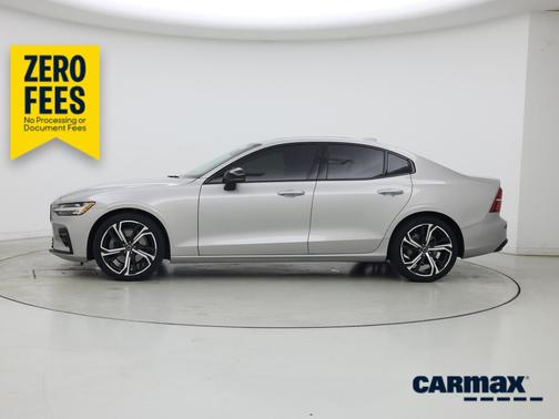 Gray 2023 Volvo S60 B5 Plus Dark Theme