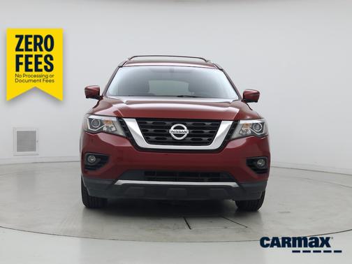 Red 2017 Nissan Pathfinder SL