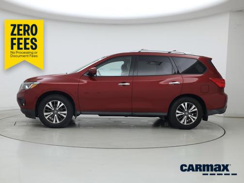 Red 2017 Nissan Pathfinder SL