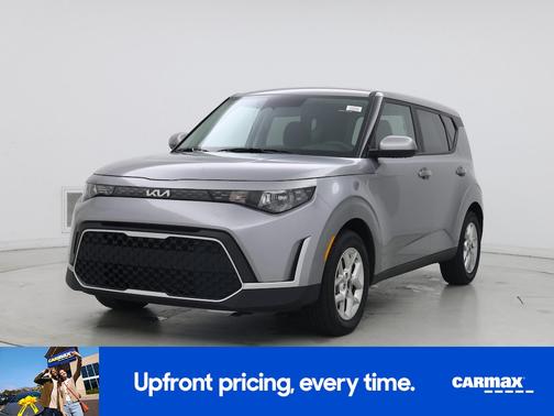 Gray 2025 Kia Soul LX