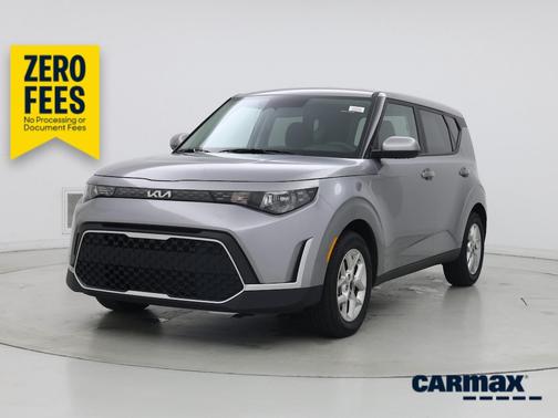 Gray 2025 Kia Soul LX