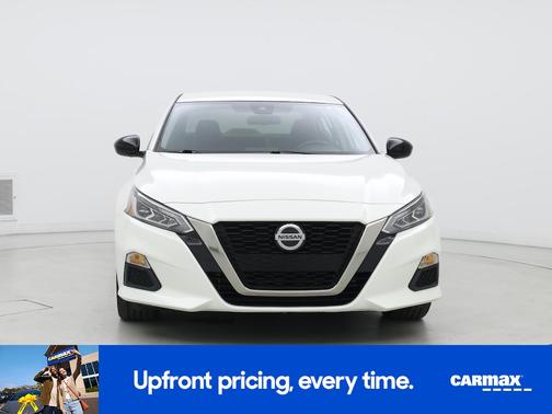 2022 Nissan Altima SR