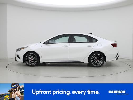 White 2022 Kia Forte GT