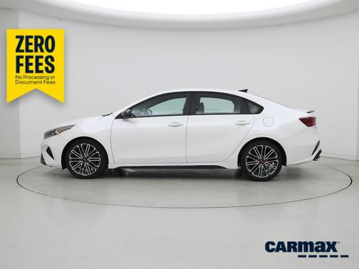 White 2022 Kia Forte GT