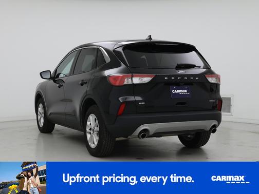 Black 2022 Ford Escape SE