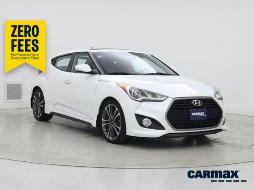 White 2016 Hyundai Veloster Turbo