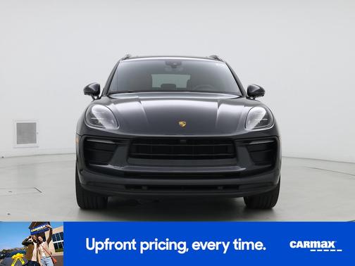 2022 Porsche Macan Base (PDK)