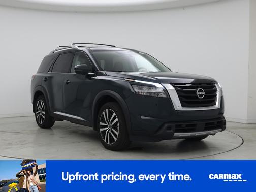 Black 2025 Nissan Pathfinder Platinum