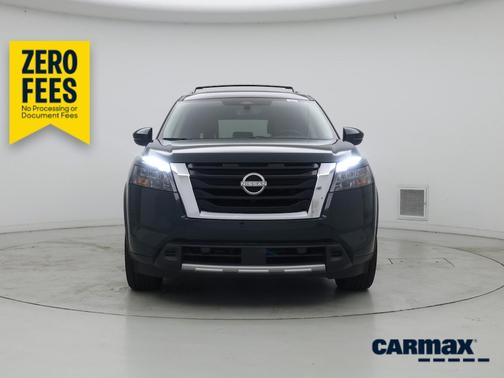 Black 2025 Nissan Pathfinder Platinum