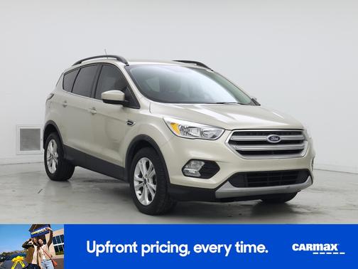 Gold 2018 Ford Escape SE