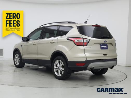 Gold 2018 Ford Escape SE
