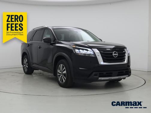 Black 2025 Nissan Pathfinder SL