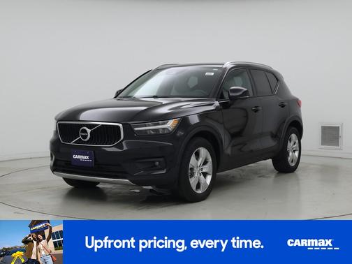 Black 2021 Volvo XC40 T4 Momentum