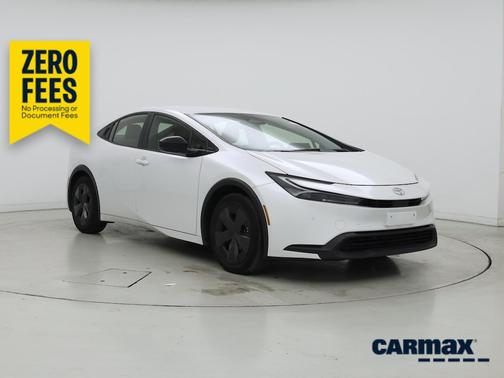 White 2025 Toyota Prius LE