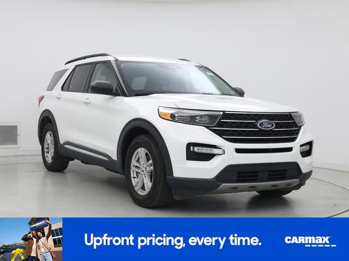 White 2024 Ford Explorer XLT