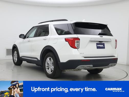 White 2024 Ford Explorer XLT