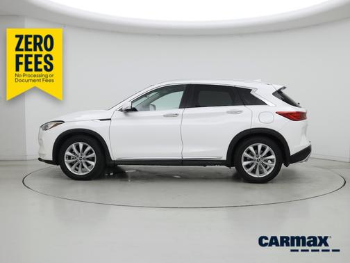White 2019 INFINITI QX50 Essential