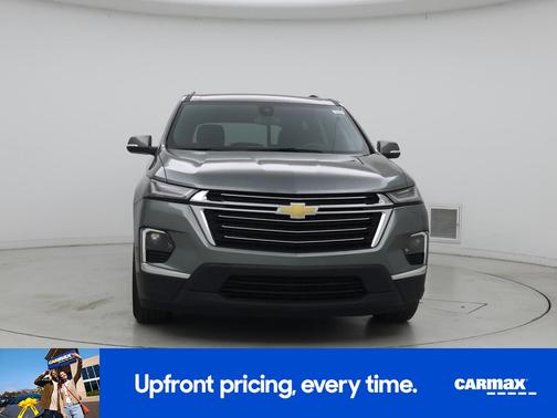Green 2023 Chevrolet Traverse LT Cloth