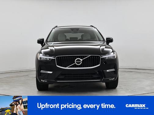 Black 2022 Volvo XC60 B5 Momentum