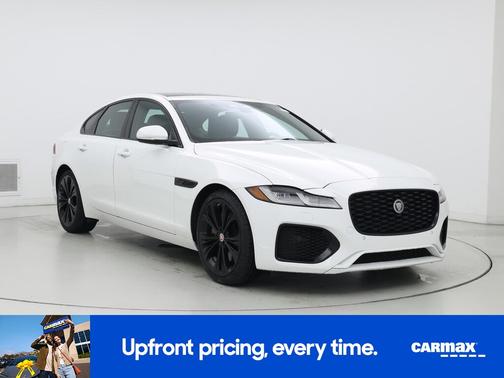 2022 Jaguar XF SE