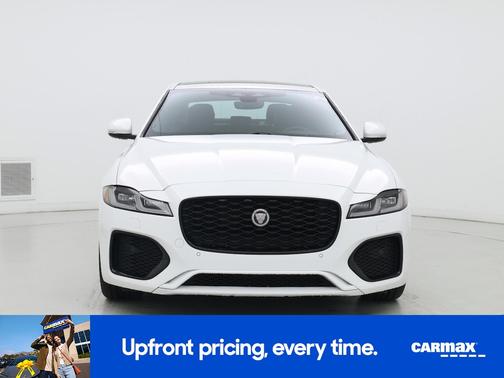2022 Jaguar XF SE
