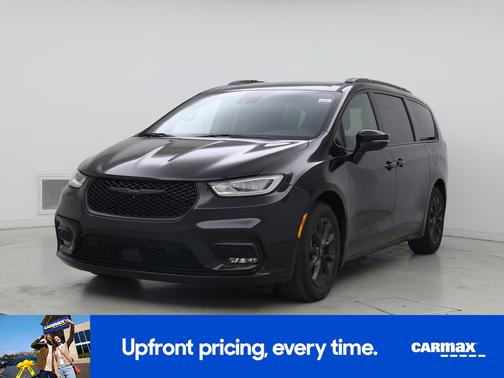 Black 2021 Chrysler Pacifica Touring L