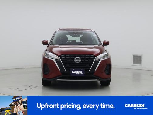 Red 2022 Nissan Kicks SV
