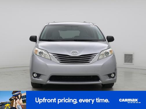 2016 Toyota Sienna XLE