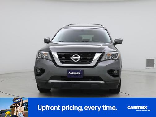 2017 Nissan Pathfinder SL