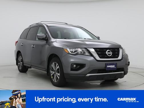 2017 Nissan Pathfinder SL