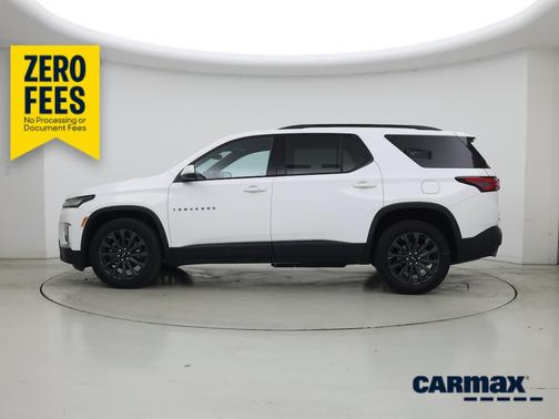 White 2023 Chevrolet Traverse RS