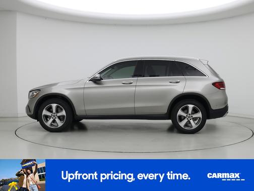 Gold 2021 Mercedes-Benz GLC 300