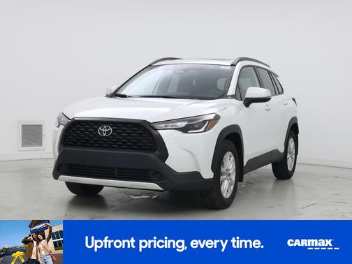 White 2024 Toyota Corolla Cross LE