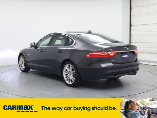 2016 Jaguar XF Premium