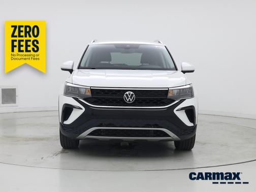 White 2024 Volkswagen Taos SE