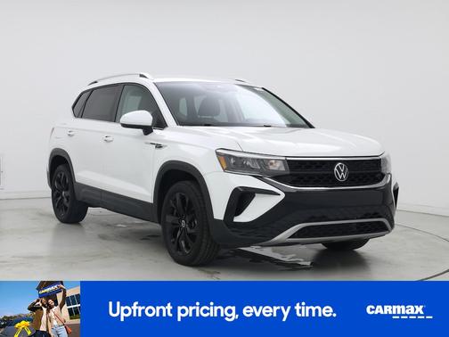 White 2024 Volkswagen Taos SE