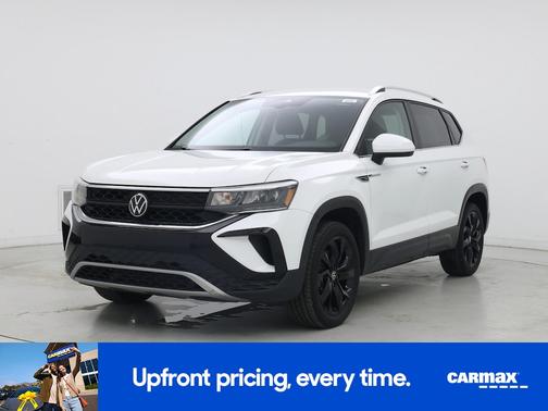 White 2024 Volkswagen Taos SE