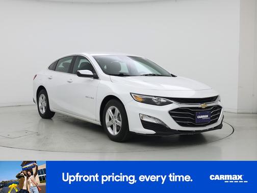White 2024 Chevrolet Malibu 1LT