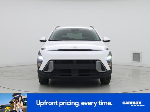 White 2025 Hyundai KONA SEL