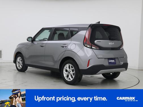 Gray 2025 Kia Soul LX