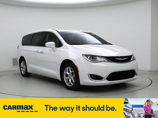 2018 Chrysler Pacifica Touring Plus