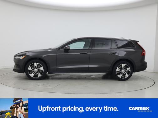 Brown 2025 Volvo V60 Cross Country B5 Plus