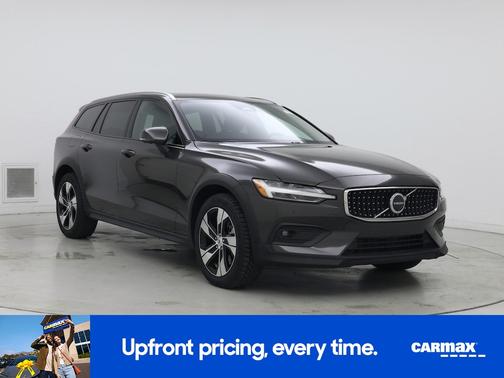 Brown 2025 Volvo V60 Cross Country B5 Plus