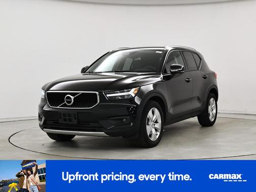2021 Volvo XC40 T5 Momentum