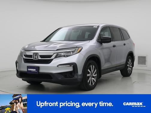 Silver 2019 Honda Pilot LX