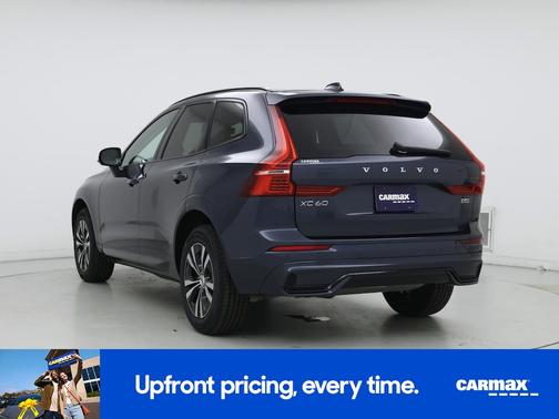 2024 Volvo XC60 B5 Core Dark Theme