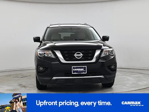 Black 2019 Nissan Pathfinder SL
