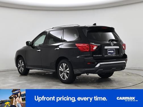 Black 2019 Nissan Pathfinder SL