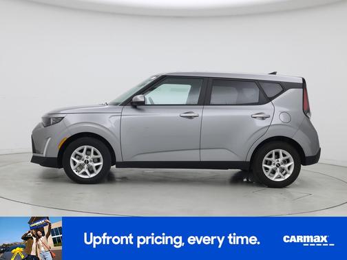 Gray 2025 Kia Soul LX